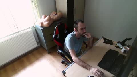 Snapshot of findo1991 chatting on 03/01/25, 04:15 Jane and Findo online show from 03/01/25, 04:15