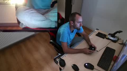 Snapshot of findo1991 chatting on 03/05/25, 06:33 Jane and Findo online show from 03/05/25, 06:33