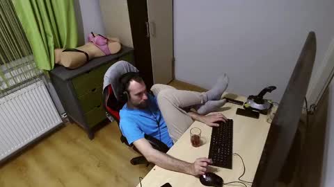 Snapshot of findo1991 chatting on 03/08/25, 06:37 Jane and Findo online show from 03/08/25, 06:37