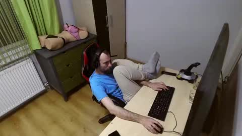 Snapshot of findo1991 chatting on 03/09/25, 12:42 Jane and Findo online show from 03/09/25, 12:42