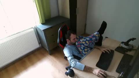 Snapshot of findo1991 chatting on 04/24/26, 06:27 Jane and Findo online show from 04/24/26, 06:27