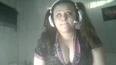 Snapshot of findommefoxi chatting on 01/14/26, 02:33 findommefoxi online show from 01/14/26, 02:33