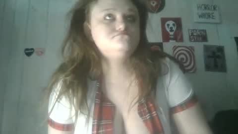Snapshot of findommefoxi chatting on 01/17/26, 07:28 findommefoxi online show from 01/17/26, 07:28