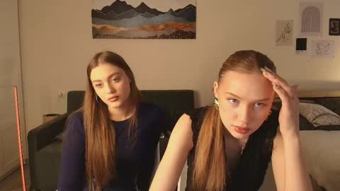 Snapshot of findweyout chatting on 03/15/26, 01:17 findweyout online show from 03/15/26, 01:17