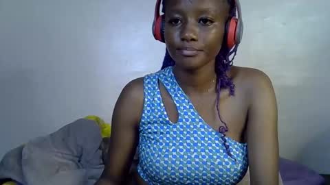 Snapshot of fine_slim chatting on 10/27/25, 10:58 slimmie online show from 10/27/25, 10:58