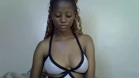 Snapshot of fine_slim chatting on 11/28/25, 05:37 slimmie online show from 11/28/25, 05:37