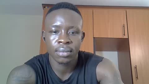 Snapshot of fineebony chatting on 01/18/26, 09:51 HOT AND SWEET online show from 01/18/26, 09:51