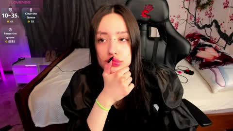 Hey I am Diana   HELP ME TO RICH 100 THUMBS UP online show from 03/29/26, 06:57