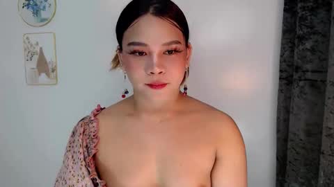 Jasmine online show from 04/10/26, 10:58