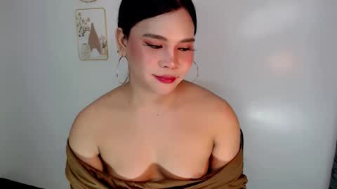 Snapshot of finest_jasminex chatting on 04/24/26, 11:29 Jasmine online show from 04/24/26, 11:29