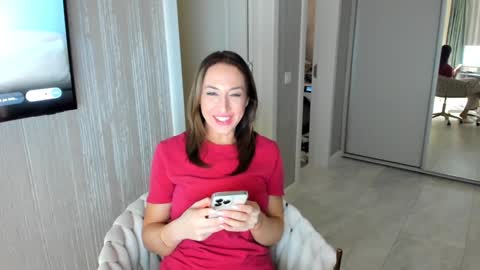 Snapshot of finestchantilly chatting on 12/22/25, 03:42 FinestChantilly online show from 12/22/25, 03:42