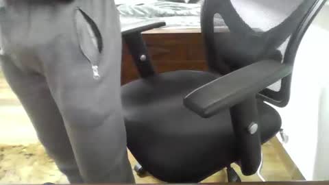finn online show from 02/01/25, 11:58