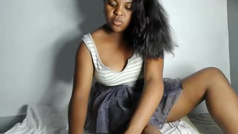 fiona_00 online show from 04/24/26, 02:41