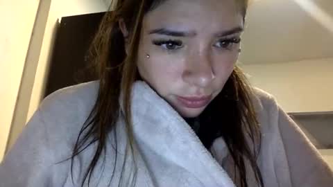 Snapshot of fioorosellini chatting on 04/19/26, 10:34 fioorosellini online show from 04/19/26, 10:34