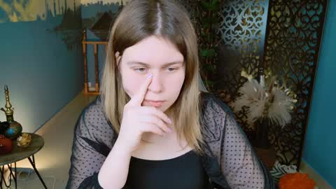 fiora online show from 01/02/25, 05:03