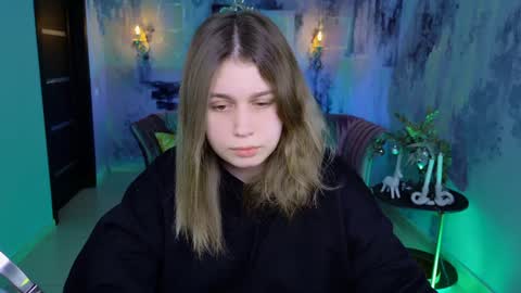 fiora online show from 01/04/25, 05:05