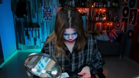 fiora online show from 01/18/25, 09:13