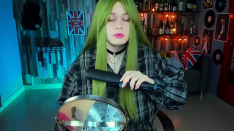 fiora online show from 01/19/25, 08:29