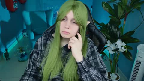 fiora online show from 01/30/25, 04:24