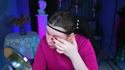 fiora online show from 02/08/25, 02:49