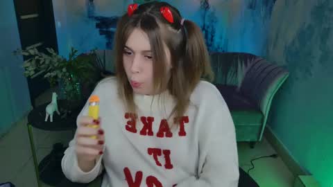 fiora online show from 02/09/25, 08:11