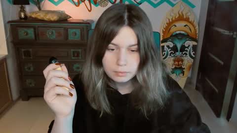 fiora online show from 02/14/25, 09:34