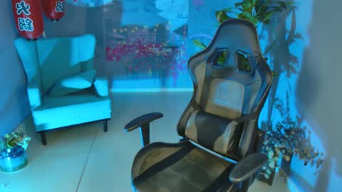 fiora online show from 02/15/25, 08:33