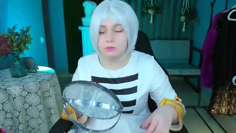 fiora online show from 02/22/25, 08:18