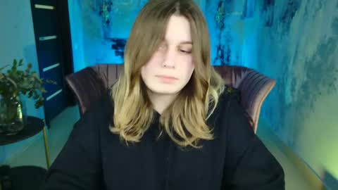 fiora online show from 02/27/25, 01:28