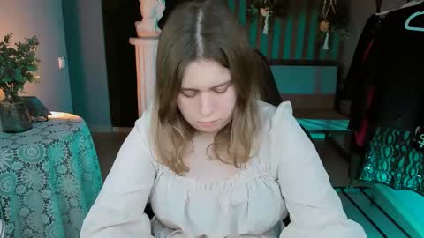 fiora online show from 02/28/25, 12:42