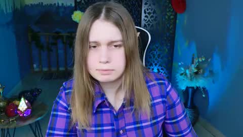 fiora online show from 03/11/25, 01:34