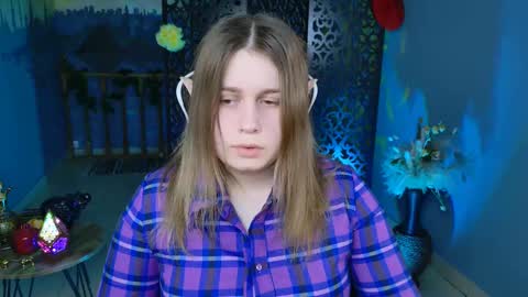 fiora online show from 03/11/25, 04:40