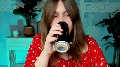 fiora online show from 09/08/25, 02:27