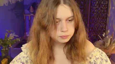 fiora online show from 09/15/25, 05:40