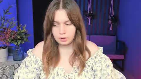 fiora online show from 09/20/25, 09:54