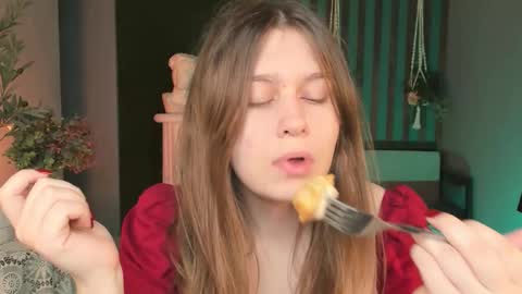 fiora online show from 10/06/25, 06:22