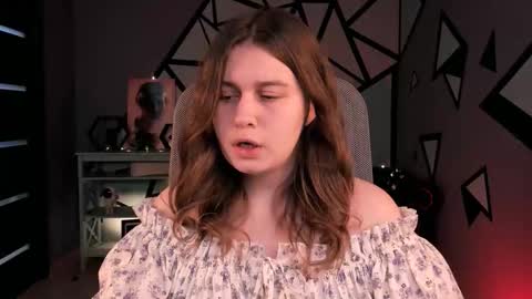 fiora online show from 11/14/25, 01:43