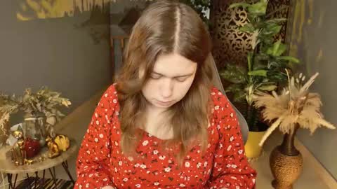 Snapshot of fioramarmoris chatting on 12/22/25, 05:37 fiora online show from 12/22/25, 05:37