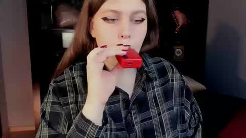 Snapshot of fioramarmoris chatting on 02/15/26, 07:51 fiora online show from 02/15/26, 07:51