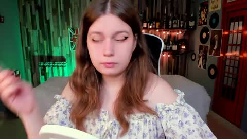 fiora online show from 04/15/26, 06:20