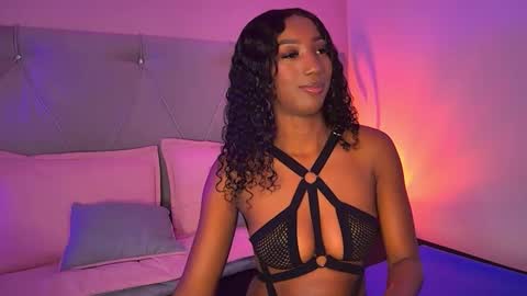 Snapshot of fiorelalenin chatting on 01/15/25, 02:46 Fiorela Lenin online show from 01/15/25, 02:46