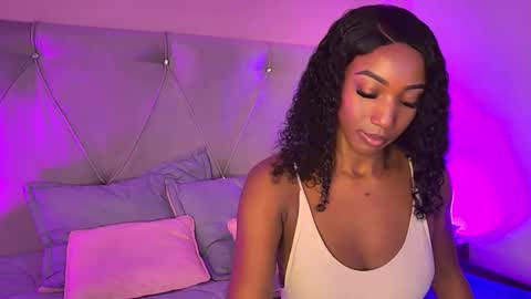 Snapshot of fiorelalenin chatting on 02/08/25, 04:04 Fiorela Lenin online show from 02/08/25, 04:04