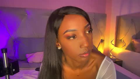 Snapshot of fiorelalenin chatting on 10/08/25, 06:05 Fiorela Lenin online show from 10/08/25, 06:05