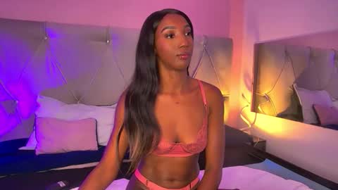 Snapshot of fiorelalenin chatting on 10/20/25, 07:03 Fiorela Lenin online show from 10/20/25, 07:03