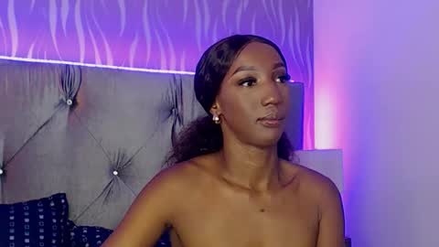 Snapshot of fiorelalenin chatting on 10/26/25, 12:33 Fiorela Lenin online show from 10/26/25, 12:33