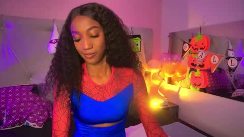 Snapshot of fiorelalenin chatting on 10/31/25, 12:50 Fiorela Lenin online show from 10/31/25, 12:50