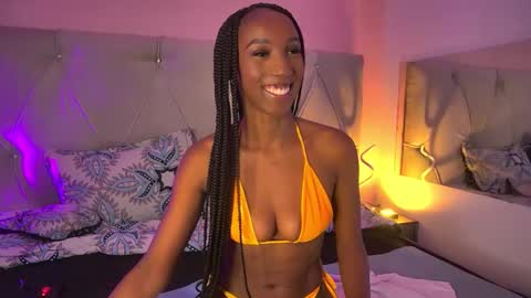 Snapshot of fiorelalenin chatting on 11/18/25, 06:45 Fiorela Lenin online show from 11/18/25, 06:45