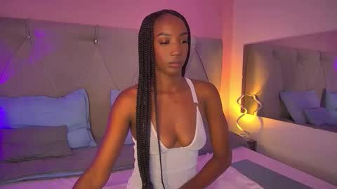 Snapshot of fiorelalenin chatting on 11/27/25, 01:02 Fiorela Lenin online show from 11/27/25, 01:02