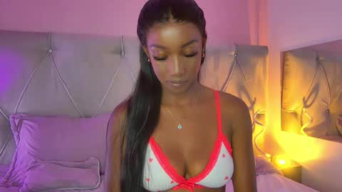 Fiorela Lenin  online show from 01/05/26, 06:11