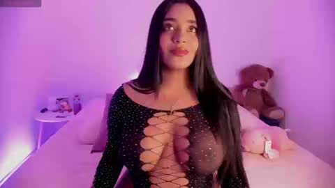 mishellehecht online show from 10/16/25, 09:49